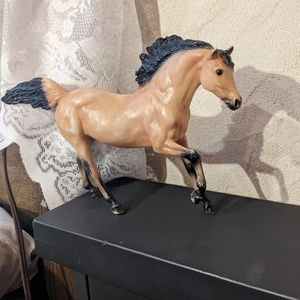 Breyer Horse 751104 Spirit Kiger Mustang Andalusian Stallion Buckskin